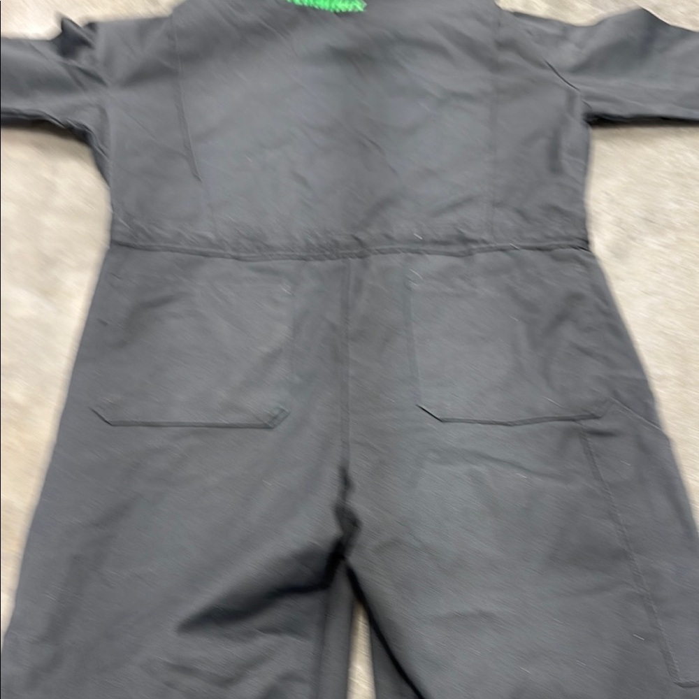 Terminix man jumper π₯π₯ - Picture 7 of 8